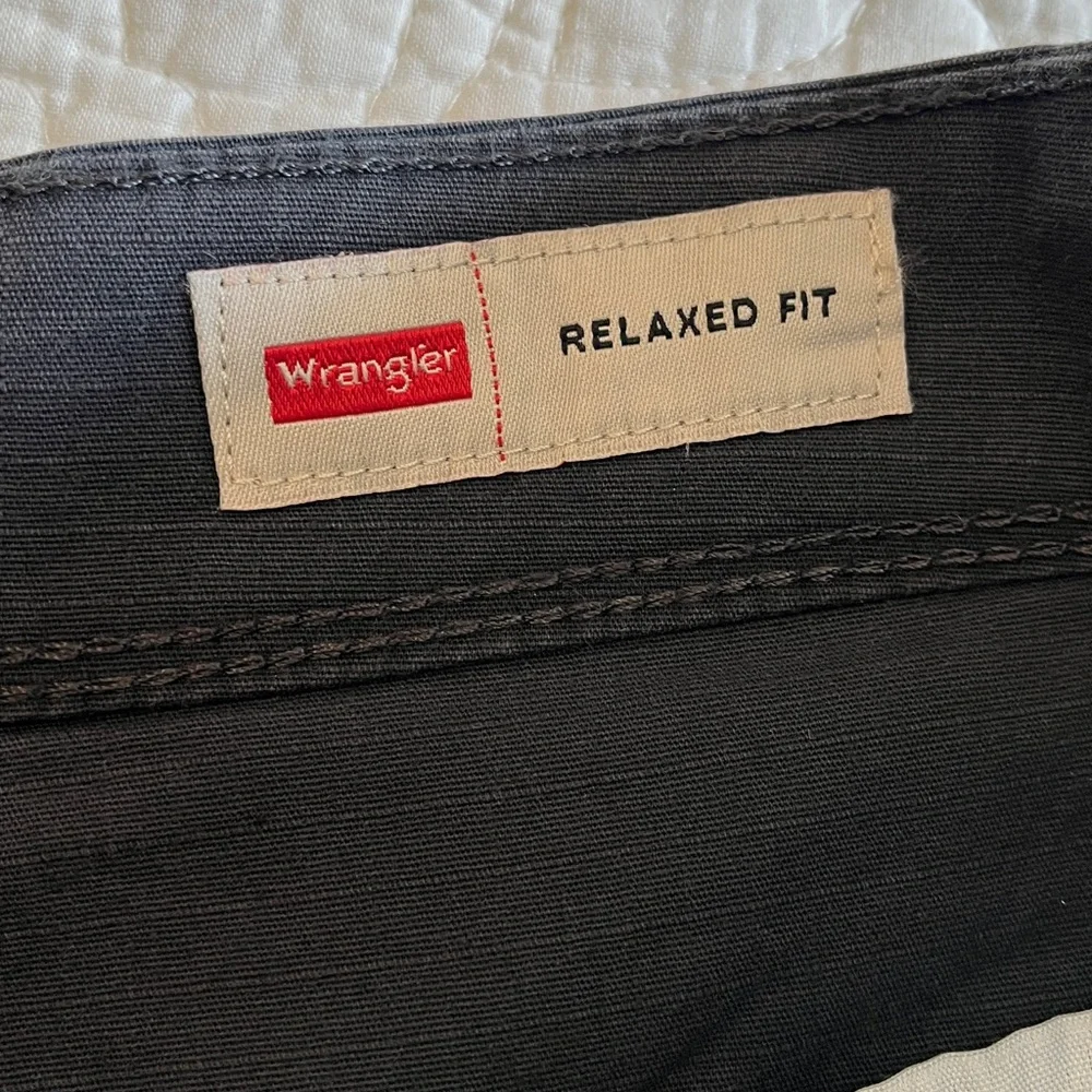 NWT Wrangler Cargo Cotton Shorts Men's 33 X 10